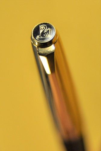 "Pelikan" P 30 Black/Gold> 18C Gold nib German c.1969's Fountain pen - Imagen 22 de 22