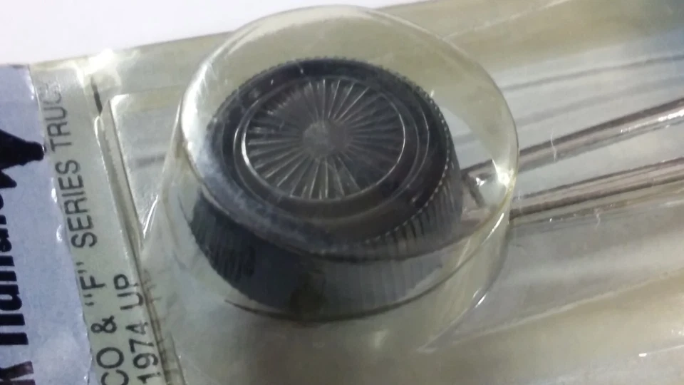 Manivela(s) de janela REA para 1974-79 Ford F150-F350 e Bronco D4TZ-1023342-A - Imagem 4 de 4