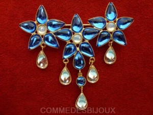 Broche "3 Fleurs Stars" cristal Bleu Blanc Gouttes Mouvantes - Bijoux pur Cadeau