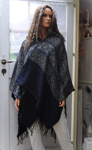 PONCHO NACHTBLAU NORWEGERSTRICK UMHANG SCHULTERWÄRMER SCHALTUCH STOLA - EG - Bild 3 von 5