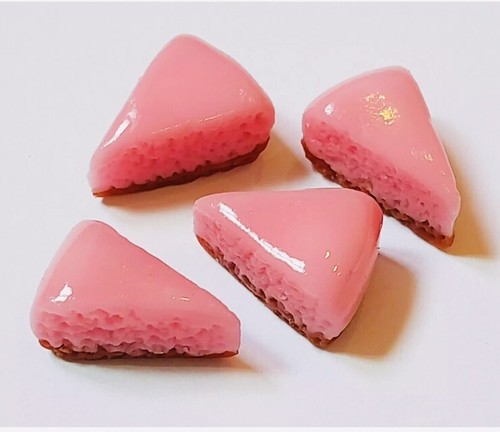 Barbi Dollhouse Miniature Food Mini Chocolate Cheesecake Cherry Pie Slices 👻🧲4 - Picture 9 of 24