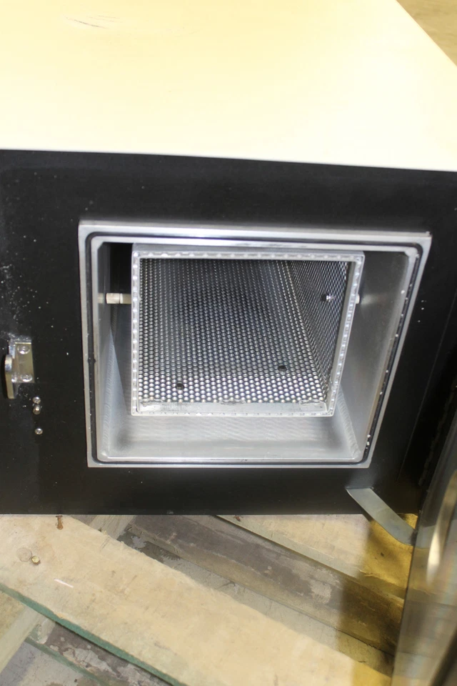 Branson/IPC 4055 Plasma Surface Treatment system - Image 3 of 3