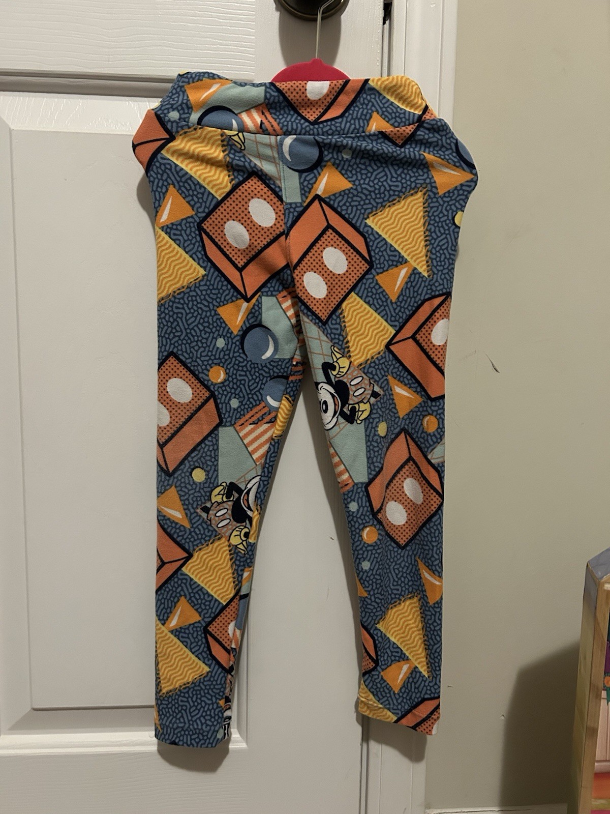 Picture 2 of 9