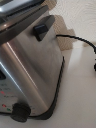 SilverCrest Mini Deep Fat Fryer with Basket 1.2L 850w - Picture 7 of 9