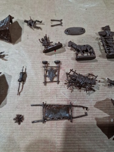 ATLANTIC 1:72 1006 Far-West Story Apache's Camp Wildwest Indian Figure Lot C06 - Picture 3 of 7