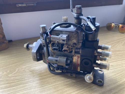 Toyota Land Cruiser J7 Colorado Hilux 4Runner 22100-5B301 2L-TE Fuel Injektion - Picture 2 of 11