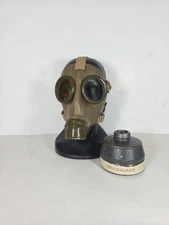 Spanish Civil War L.M.A Dräger Blanco Segovia Gas Mask M.33 Italian