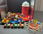 VTG Fisher Price Little People Family Farm Barn and Silo