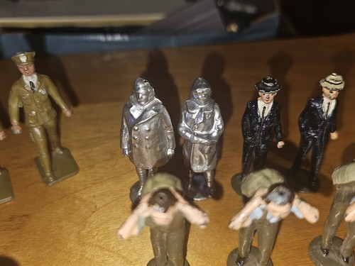 Konvolut 21 Vintage Blei Spielzeug Figuren - Bild 8 von 21