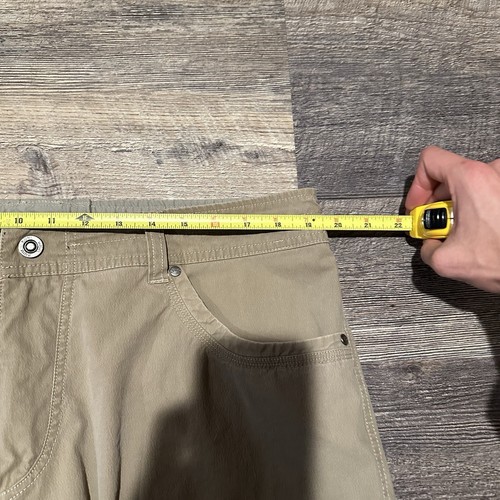 Kuhl Pants Men’s 40x32 Beige Tan Vintage Patina Dye Hiking Outdoor Revolvr Stain - Picture 13 of 22