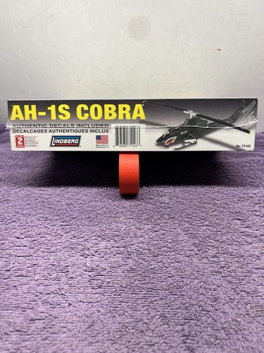 AH-1S Cobra Hubschrauber. Lindberg Modellbausatz # 71143. Versiegelter Bausatz. Maßstab 1:48. - Bild 2 von 4