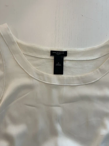 Ann Taylor Women’s Sleeveless Classic White Blouse Medium