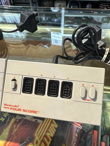 Nintendo Four Score Controller Adapter NES-034A Multiport (tested) - Picture 3 of 4