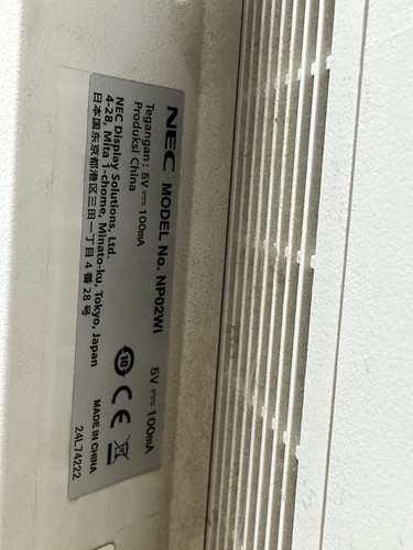 NEC NP-UM280W LCD WXGA HDMI - Faulty For Spare or Repair's No Power - Picture 7 of 15