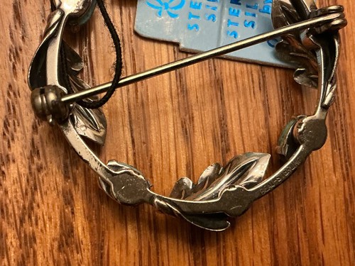 VTG. BEAUCRAFT STERLING SILVER LEAVES AND TURQUOISE STONES- ROUND BROOCH- NWT - Picture 6 of 6
