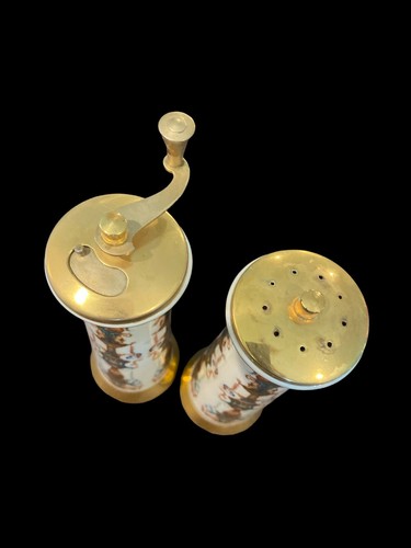 Lenox LIDO Salt Shaker & Pepper Mill Hand Painted 24K Gold Vintage Discontinued - Picture 2 of 8