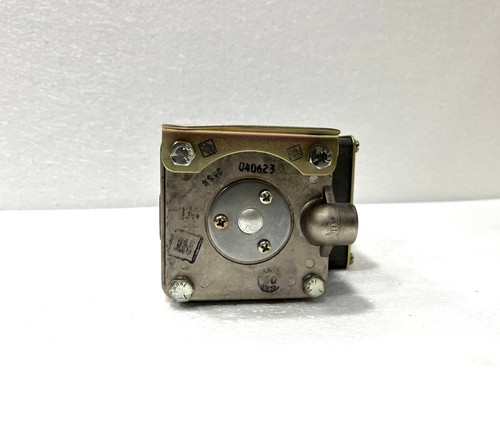 Interruptor de presión Barksdale DPD1T-A80SS 5-80 psi - Imagen 6 de 7