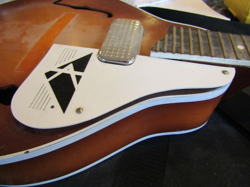 HARMONY / KAY MANDOLIN PICK GUARD - 1950 TO 1960's VINTAGE for ELECTRIC VERSION - Picture 5 of 7