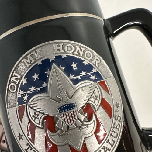 Boy Scouts mug on my honor Black Silver metal detail (sticker on bottom) - Picture 14 of 16