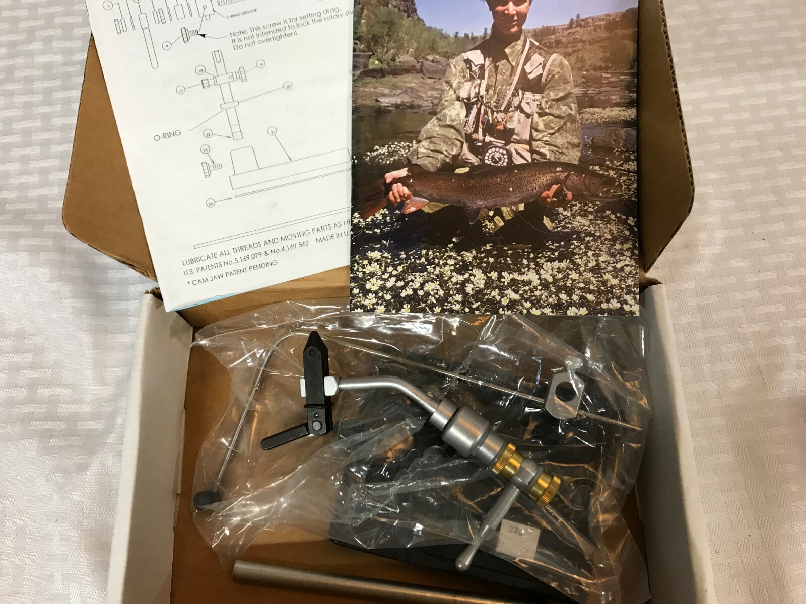 TG56 New RENZETTI TRAVELER VISE - MODEL C2003 Fly Fishing Tying Tool Clamp TG56 New RENZETTI TRAVELER VISE - MODEL C2003 Fly Fishing Tying Tool Clamp