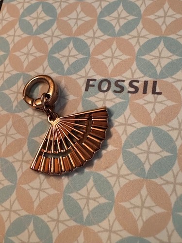 Fossil Charm Anhänger Bettelarmband „Fächer“ in Roségold - Bild 8 von 8