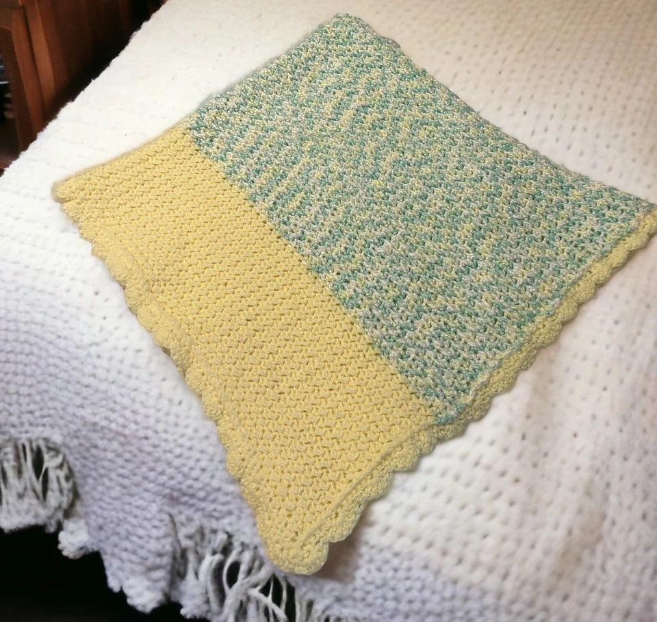 Manta bebé ganchillo a mano colores amarillo y verde aprox 40 X 40 pulgadas Foto 3 de 4