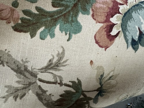 A Louis XV Style walnut arm Chair with good clean Tapestry upholstry - Picture 5 of 14