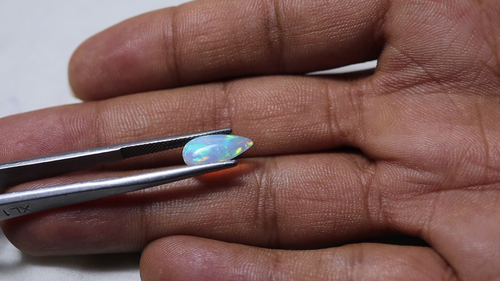 1.1 Carat Natural Rainbow Fire Ethiopian Welo Opal Pear Shape 13x6.9x3.1 MM - Vídeo 1 de 1