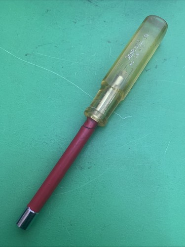 Vintage Snap-On Tools USA 6 Point SAE 1/4" Yellow Handle Nut Driver Model ND108