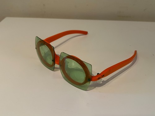 Silly 70’s 60’s orange novelty cute kids glasses mod art vintage fun spectacles