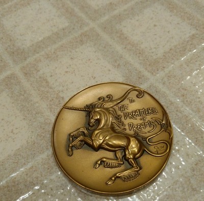 1982 medallic art co danbury ct bronze quot to the dreamer latin wording
