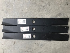 Set of 3 Code 76540-34330 76540-34333 RC60-20 RC60-F20 60" Cut Kubota Blades Set of 3 Code 76540-34330 76540-34333 RC60-20 RC60-F20 60" Cut Kubota Blades