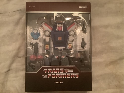 Super 7 Transformers ULTIMATES Wave 2 G1 7” Tracks Action Figure NIB - Picture 3 of 4
