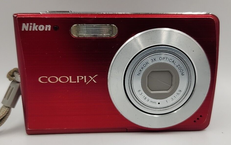 Nikon COOLPIX S210 8.0MP 3x Optical CCD Vintage Digital Camera