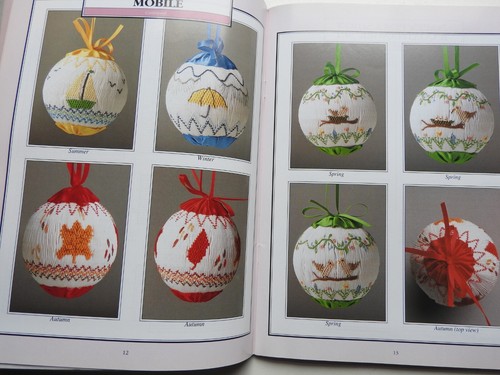 Australian Smocking & Embroidery magazine : Special Gifts issue with patterns - Picture 7 of 7
