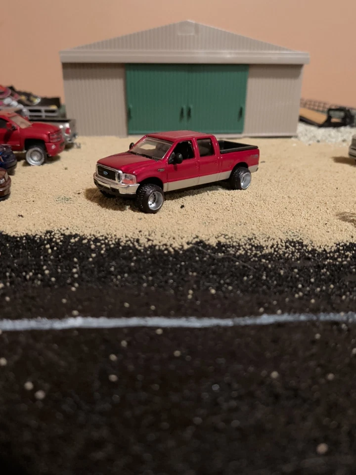 Литая модель грузовика Ford F-250 2004 Motormax масштаб 1:64 - Изображение 3 из 4