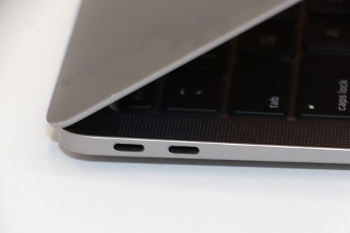 Apple MacBook Air 2020 13.3" M1 A2337 3.20GHZ 8GB RAM 256GB SSD - Silver - Picture 9 of 17