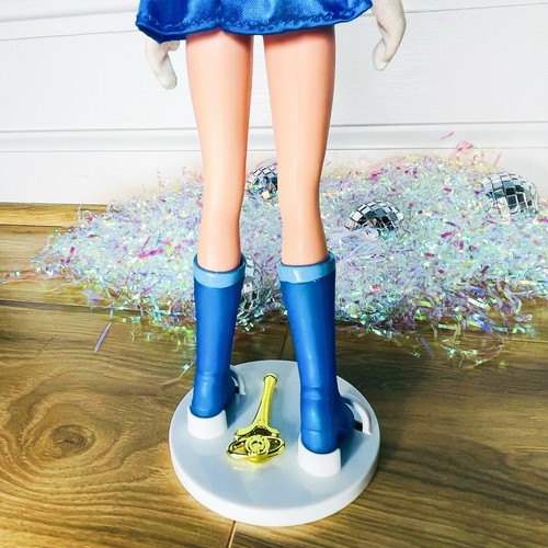 Irwin Sailor Moon 11,5" Sailor Mercury Deluxe Abenteuerpuppe mit Zauberstab & Ständer - Bild 17 von 17