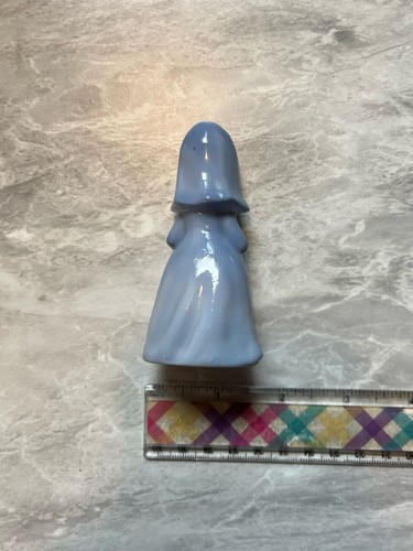 INARCO JAPAN Blue And White Porcelain Nun Figurines (2) - Picture 4 of 4