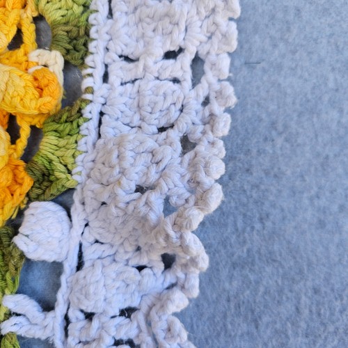 Vintage Crochet Table Runner Yellow Green Flowers 3D Relief 165 cm Long Boho - Picture 6 of 7