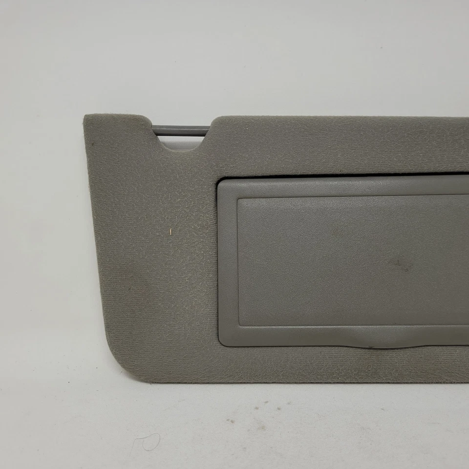 00-05 Chevrolet Impala pasajero lado derecho parasol gris Foto 2 de 4