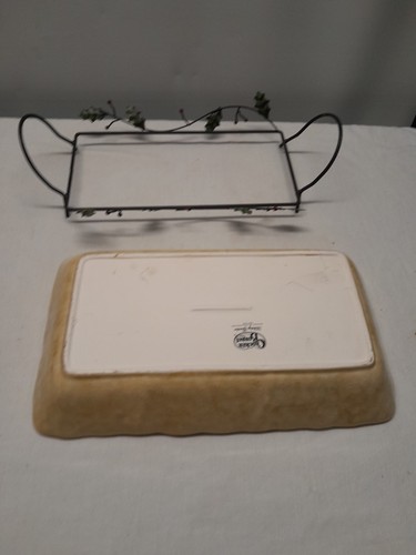 Cracker Barrel Noel Ceramic Baker Dish Metal Stand Serve Ware Holiday Garden - Picture 5 of 10