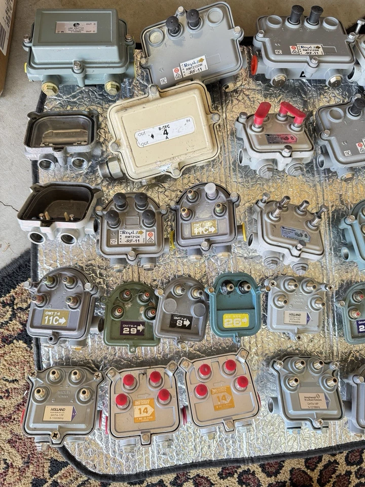 Grifos y divisores de línea eléctrica para SMATV o sistema de cable Foto 3 de 4