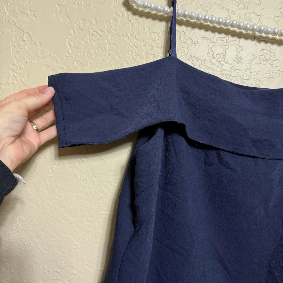 Elizabeth and James Tara Cold Shoulder Top Navy Blue Spaghetti Strap Zip Slits — 第 2/4 张图片