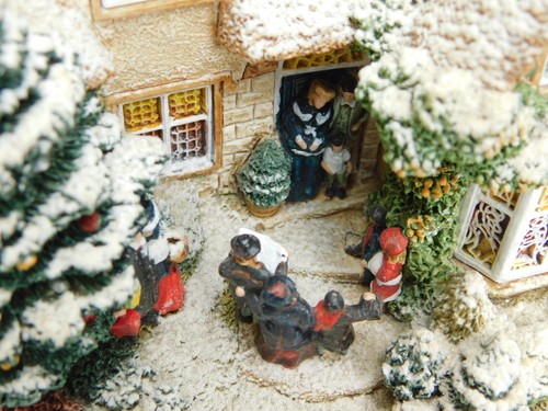Lilliput Lane The First Noel Christmas Special 1999 L2239 - Picture 3 of 11