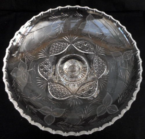 Large cut & etched crystal pedestal cake stand / comport - 33 cm (13") diameter - Picture 2 of 7