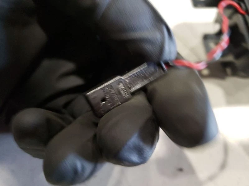 2005 Bentley Continental GT Coupe Climate Control Sensor OEM 3W0858077C - Image 3 of 4