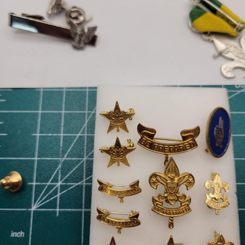 Old Vintage BSA Boy Scouts of America Scouting Pins Lot Of 12 - Picture 6 of 11