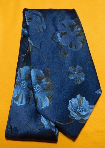 JOHN W. NORDSTROM MADE IN ITALY BLUE/BROWN/LIGHT BLUE FLORAL TIE - DESIGNER TIES - Picture 2 of 3