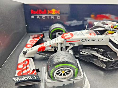 SERGIO PERREZ RED BULL RACING RB16B 1/18 Minichamps 110211611 Turkish GP 2021 - Photo 5 sur 16